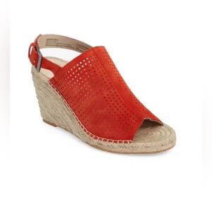 • Caslon • EUC • Red/Dark Coral Perf Suede Espadrille Wedge in Size 9M